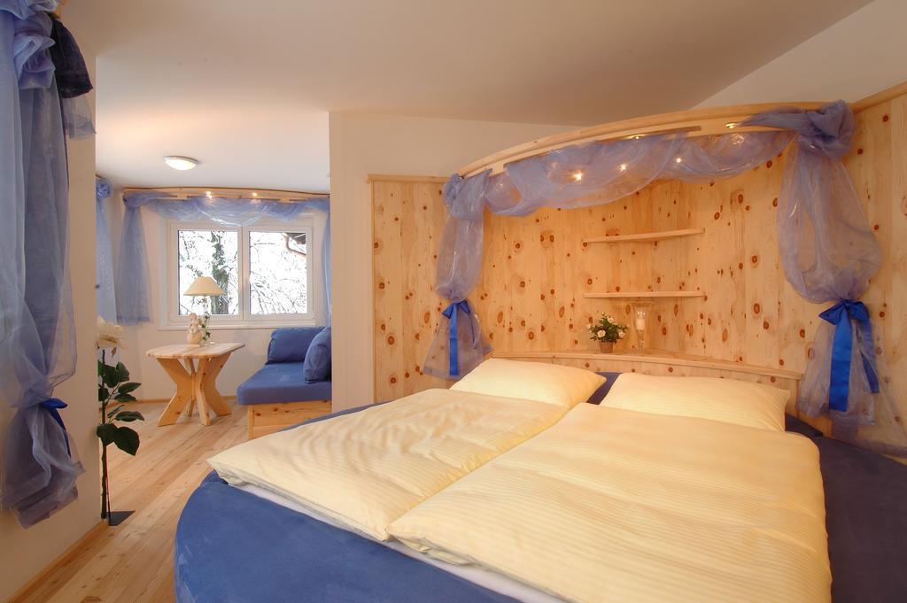 Bed & Breakfast Landhaus Strasser Söll Pokoj fotografie